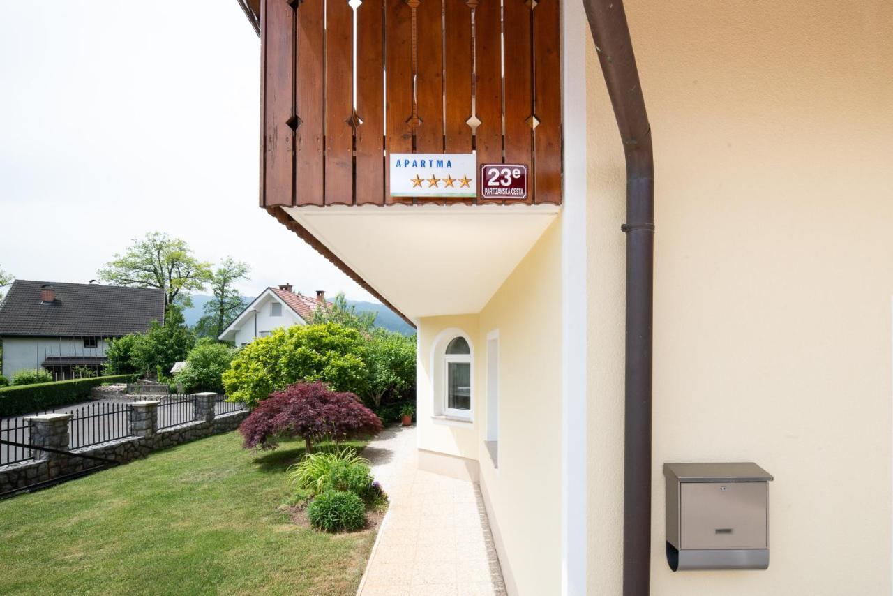 Apartmaji Trentelj ブレッド エクステリア 写真