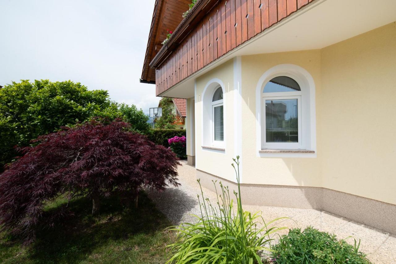 Apartmaji Trentelj ブレッド エクステリア 写真
